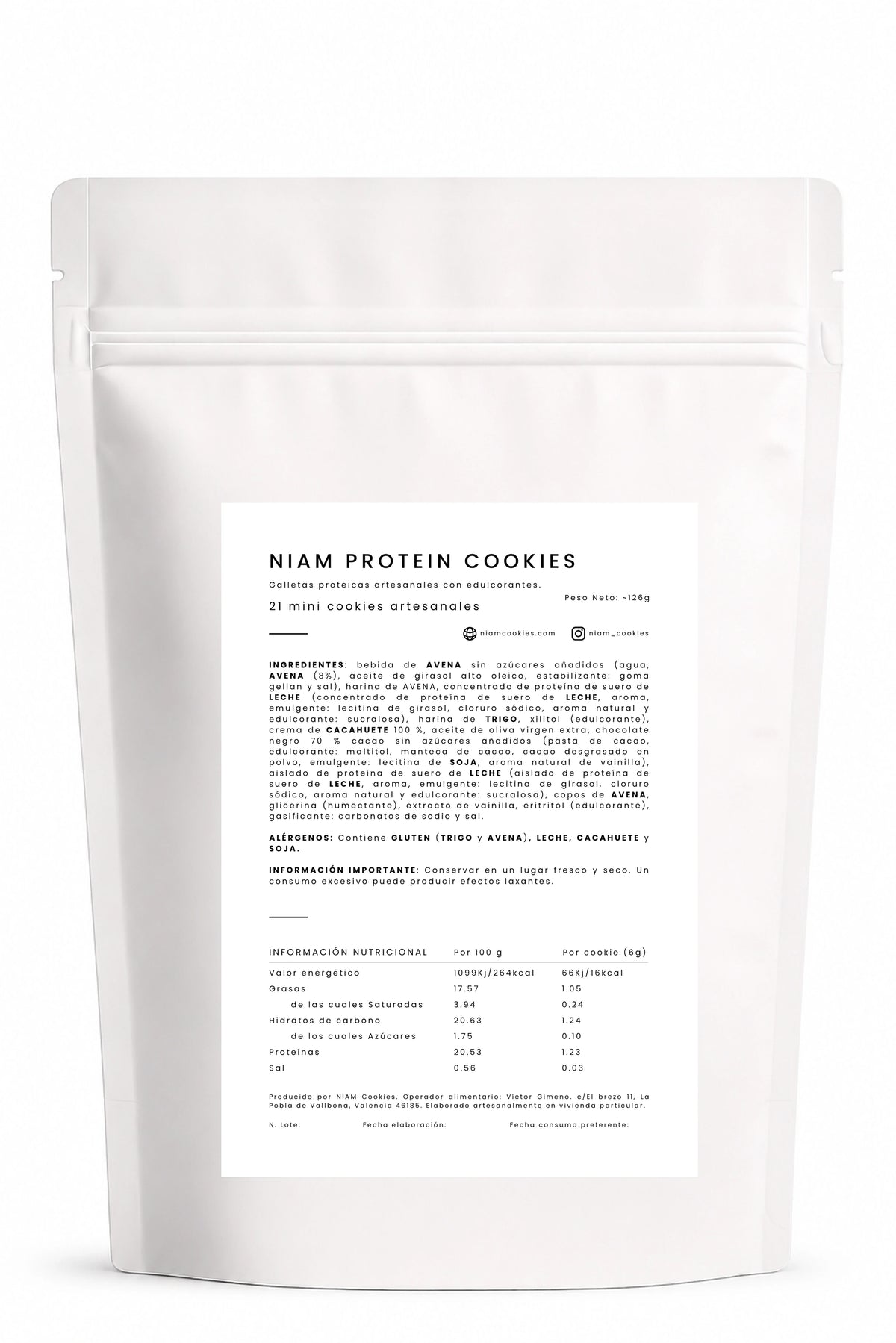 Parte trasera de la bolsa de NIAM Protein con la etiqueta: ingredientes, alérgenos e información nutricional.